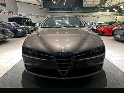 Grau Gebraucht 2008 Alfa Romeo 159 Kombi | 4.500 € (Etwas zu teuer)