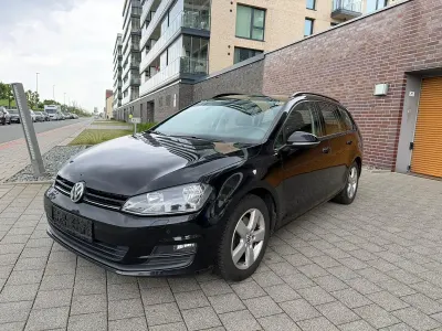 Używany VW Golf VII 110 KM (80 kW) 2015 Czarny Kombi