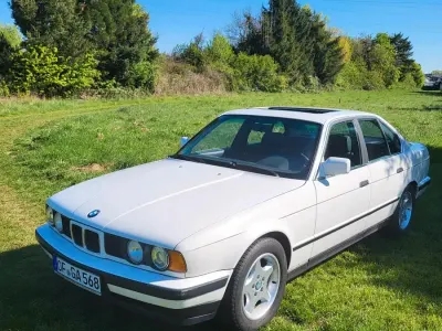 Gebraucht BMW 525 170 PS (125 kW) 1989 Weiß Limousine