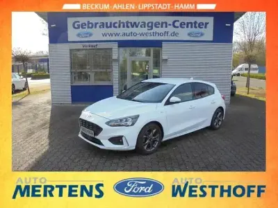 Second-hand Ford Focus ST-Line 150 CP (110 kW) 2020 Alb Berlinǎ