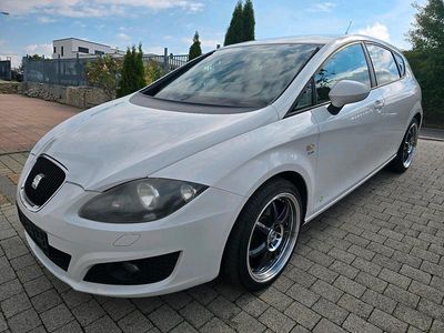 Second-hand Seat Leon Copa 105 CP (77 kW) 2012 Alb Berlinǎ