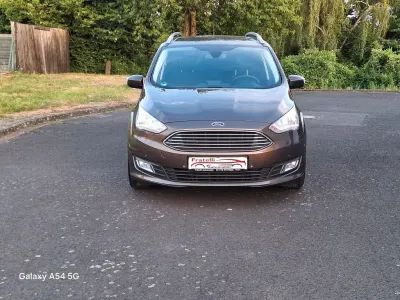 Gebraucht Ford Grand C-Max Titanium 125 PS (91 kW) 2017 Braun Van / Kleinbus