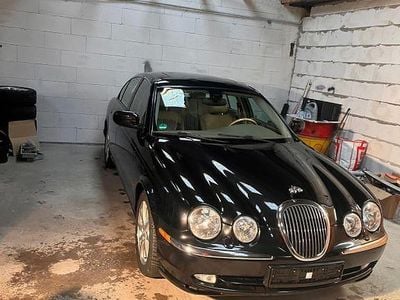 Schwarz Gebraucht 2002 Jaguar S-Type Executive Limousine | 2.850 €