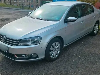 Gebraucht VW Passat 122 PS (89 kW) 2011 Silber Limousine
