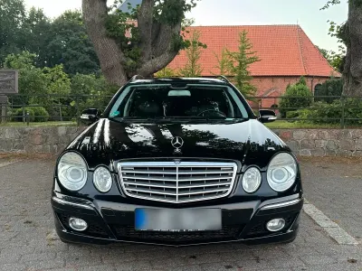 Gebraucht Mercedes E220 Elegance 170 PS (125 kW) 2008 Schwarz Kombi