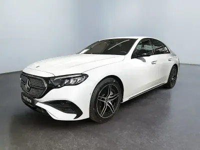 Gebraucht Mercedes E200 AMG 205 PS (150 kW) 2025 Weiß Limousine