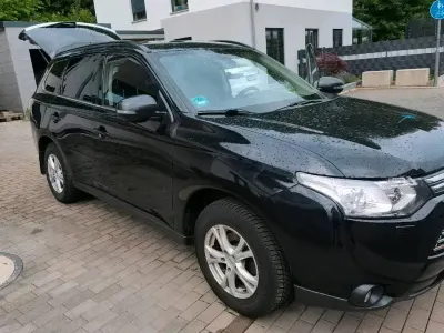 Gebraucht Mitsubishi Outlander 150 PS (110 kW) 2013 Schwarz SUV
