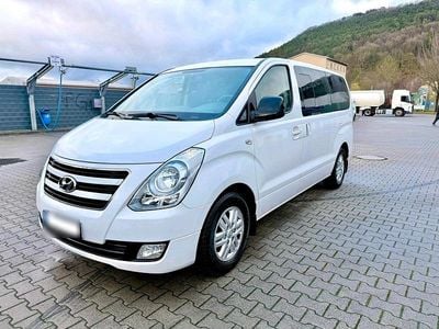 Gebraucht Hyundai H-1 136 PS (100 kW) 2016 Weiß Van / Kleinbus