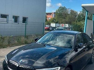 Gebraucht 2019 BMW 320 Luxury Line Limousine | 25.000 € (Etwas zu teuer)