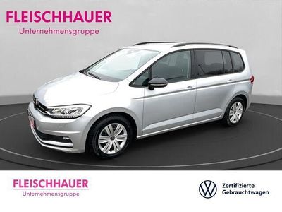 Gebraucht VW Touran Highline 150 PS (110 kW) 2023 Silber Van / Kleinbus