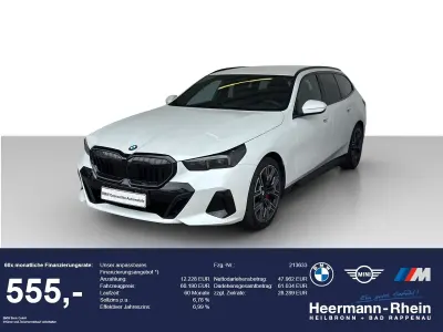 Gebraucht BMW 540 M Sport 286 PS (210 kW) 2025 Mineralweiss met. Kombi