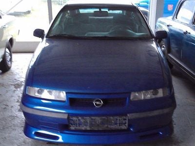 Gebraucht Opel Calibra 136 PS (100 kW) 1991 Blau Coupé