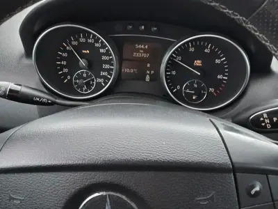 Gebraucht Mercedes ML350 272 PS (200 kW) 2006 Schwarz SUV
