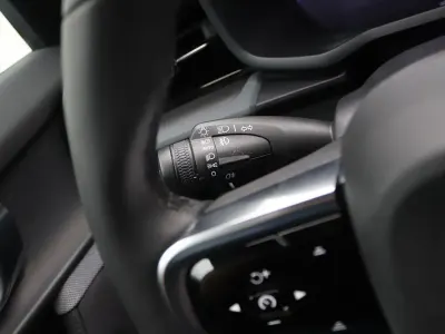 Gebraucht Polestar 2 Pilot 300 kW (408 PS) 2021 Weiß Kleinwagen
