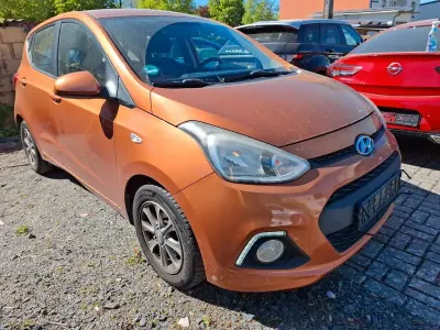 Occasion Hyundai i10 Intro Edition 87 ch (63 kW) 2014 Orange Citadine