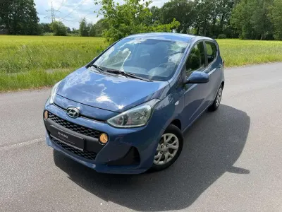 Gebraucht Hyundai i10 Trend 67 PS (49 kW) 2017 Blau Kleinwagen