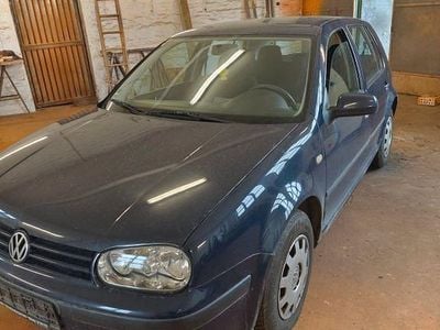 Second-hand VW Golf III 101 CP (74 kW) 1999 Albastru Berlinǎ