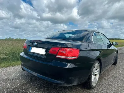Gebraucht BMW 330 Cabriolet 245 PS (180 kW) 2009 Schwarz Cabrio