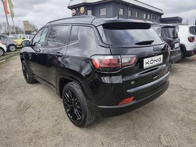 Gebraucht Jeep Compass 131 PS (96 kW) 2023 Schwarz SUV