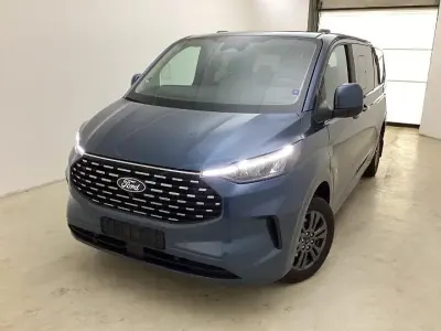 Gebraucht Ford Tourneo Titanium 170 PS (125 kW) 2025 Blau Van / Kleinbus