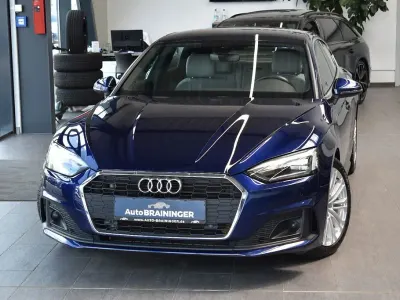 Używany Audi A5 Sportback 204 KM (150 kW) 2022 Niebieski Hatchback