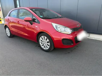 Brugt Kia Rio 85 HK (62 kW) 2012 Rød Sedan