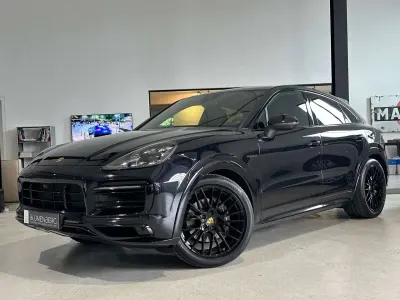 Gebraucht Porsche Cayenne E-Hybrid Coupe Sport 462 PS (339 kW) 2021 Tiefschwarz Coupé
