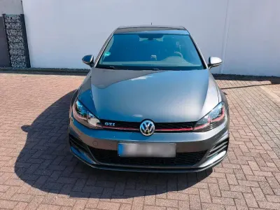 Gebraucht VW Golf VII GTI 230 PS (169 kW) 2018 Grau Limousine