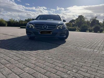 Gebraucht 2015 Mercedes E220 Avantgarde Kombi | 18.500 € (Teuer)
