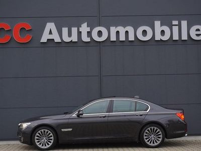 Gebraucht BMW 730 Sport Line 245 PS (180 kW) 2011 Grau Limousine