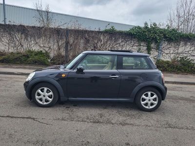 gebraucht Mini Cooper Baujahr 2009 Panoramadach Benziner