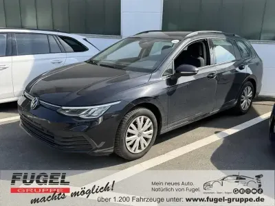 Gebraucht VW Golf VIII 150 PS (110 kW) 2023 Deep black perleffekt Kombi