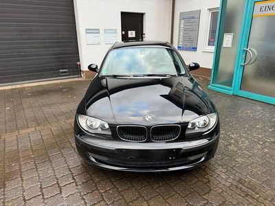 Gebraucht BMW 116 Sport Line 122 PS (89 kW) 2009 Schwarz Kleinwagen