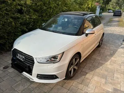 Gebraucht Audi A1 Sportback S-Line 95 PS (69 kW) 2018 Weiß Kleinwagen