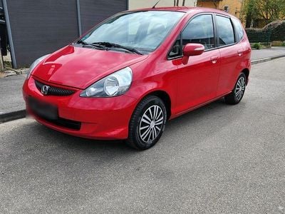 Second-hand Honda Jazz 83 CP (61 kW) 2006 Roșu Hatchback