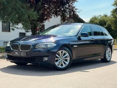 Gebraucht BMW 525 218 PS (160 kW) 2012 Blau Kombi
