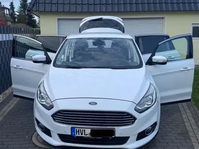 Używany Ford S-MAX Titanium 179 KM (131 kW) 2016 Biały Minivan