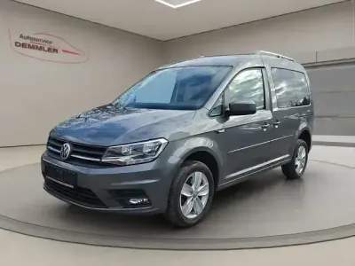 Używany VW Caddy 122 KM (89 kW) 2020 Szary Minivan