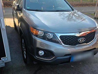 Grau Gebraucht 2012 Kia Sorento SUV | 7.450 € (Fairer Preis)