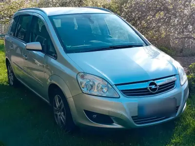 Gebraucht Opel Zafira 140 PS (102 kW) 2008 Silber Van / Kleinbus