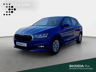 Używany Skoda Fabia Essence 80 KM (58 kW) 2024 Niebieski Hatchback