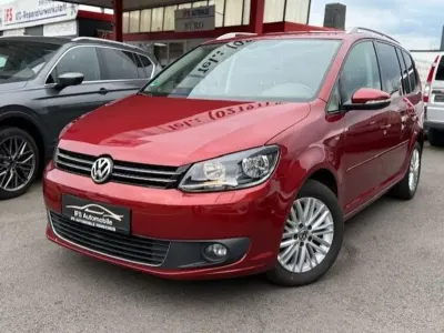 Gebraucht VW Touran Cup 105 PS (77 kW) 2015 Rot Van / Kleinbus
