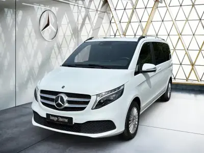 Gebraucht Mercedes V250 Edition 190 PS (139 kW) 2023 Weiss Van / Kleinbus