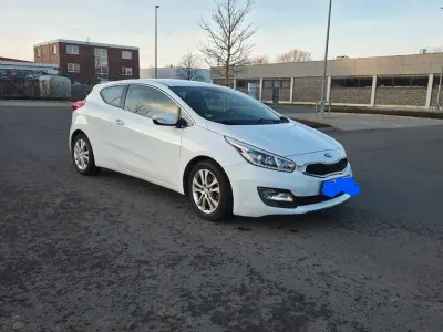 Brugt Kia Ceed Spirit 135 HK (99 kW) 2013 Hvid Hatchback