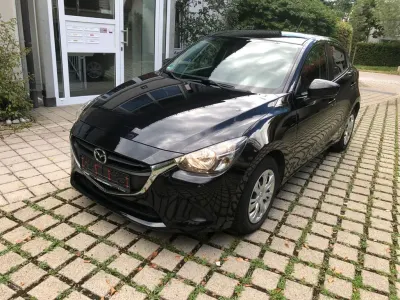 Gebraucht Mazda 2 Center-Line 90 PS (66 kW) 2019 Schwarz Limousine