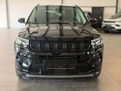 Usado Jeep Compass Altitude 131 HP (96 kW) 2024 Preto SUV