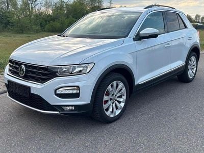 Second-hand VW T-Roc Sport 150 CP (110 kW) 2019 Alb SUV