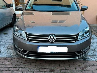 Gebraucht VW Passat 120 PS (88 kW) 2011 Braun Kombi
