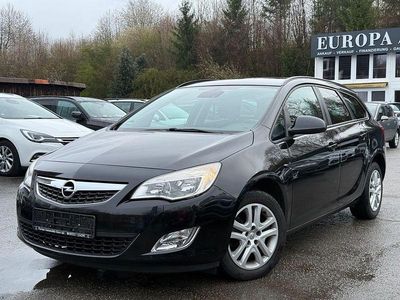 Używany Opel Astra Design Edition 140 KM (102 kW) 2011 Czarny Kombi