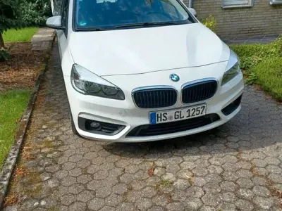 Gebraucht BMW 216 Active Tourer 116 PS (85 kW) 2016 Weiß Van / Kleinbus